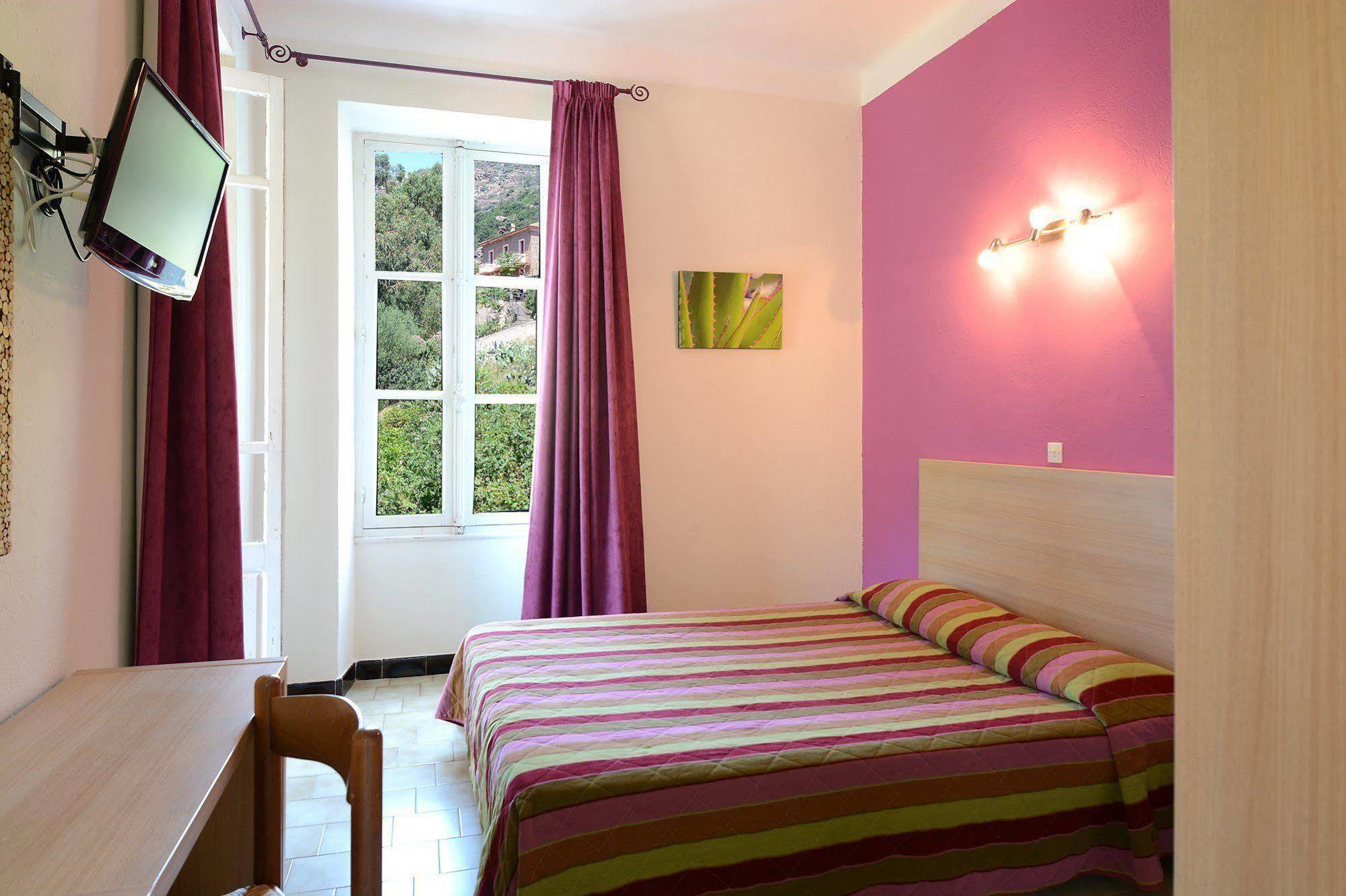 Hotel Colombo- Porto Corse Exteriér fotografie
